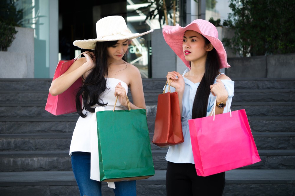 20partners shutterstock_1102951517 The return of China’s travelling shoppers brings new challenges not a return to old glory Journal  travel retail luxury China 