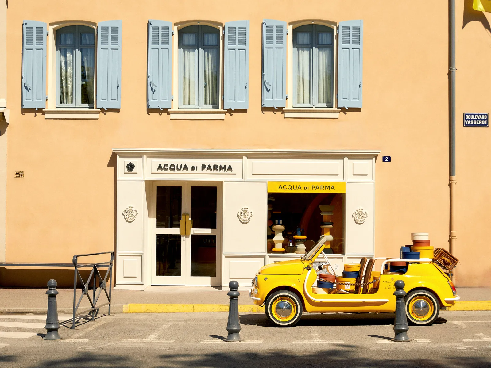 20partners Acqua-di-Parma-Saint-Tropez-8 Making space count: Which brands are doing it best this summer? Journal  pop-ups experience 