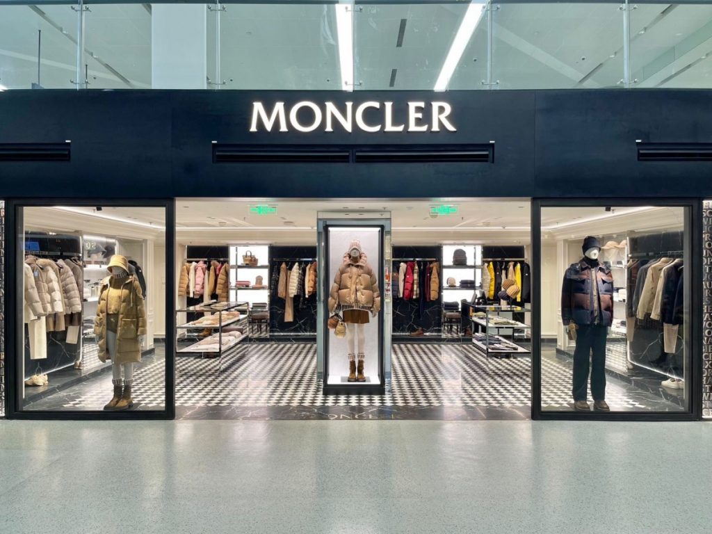 20partners Moncler_Hongqiao_2-1024x768 Moncler opens latest luxury concept store at Shanghai Hongqiao Airport | The Moodie Davitt Report Press Release 2.0  